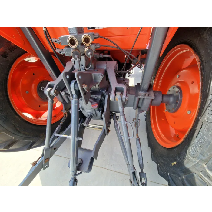 Tractor Kubota M 704k 70 CP 4X4 import Japonia numar serie 7006274
