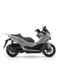 Scuter QJMOTOR FORT 125 N putere 14.7 CP benzina 125 cc pornire electrica roti 120/70-15 // 140/70-14